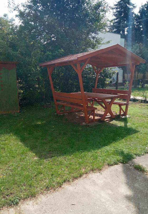 Hajdúszoboszló Fuesti Fecske Apartman מראה חיצוני תמונה